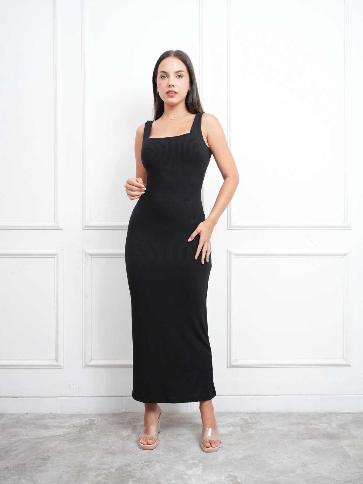 VESTIDO CUADRADO MANGA CERO