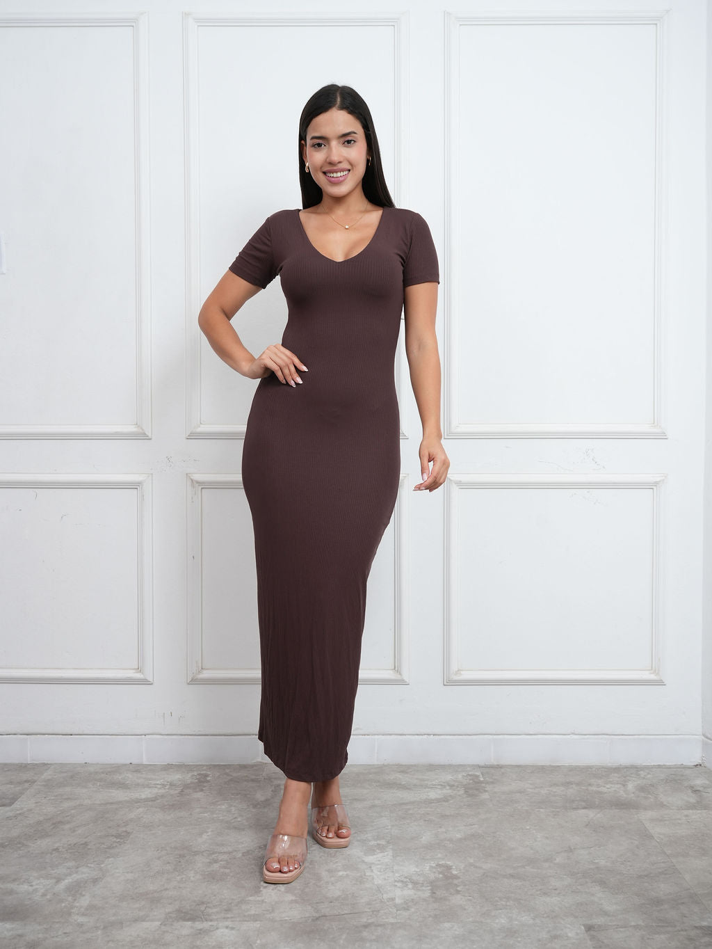 MAXIVESTIDO CUELLO V MANGA CORTA