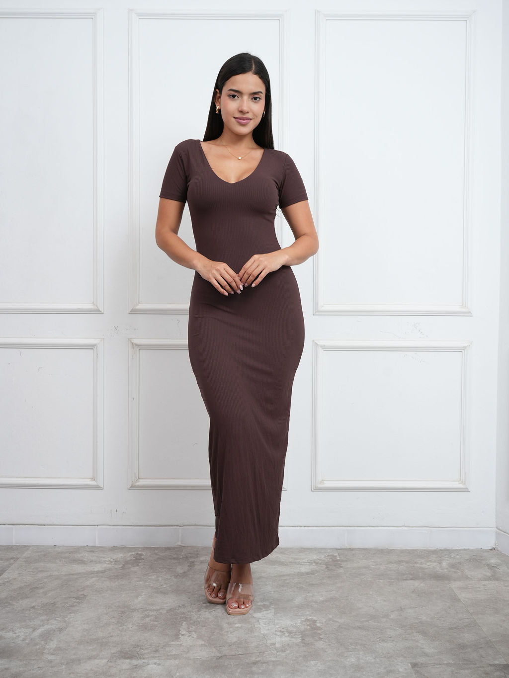 MAXIVESTIDO CUELLO V MANGA CORTA