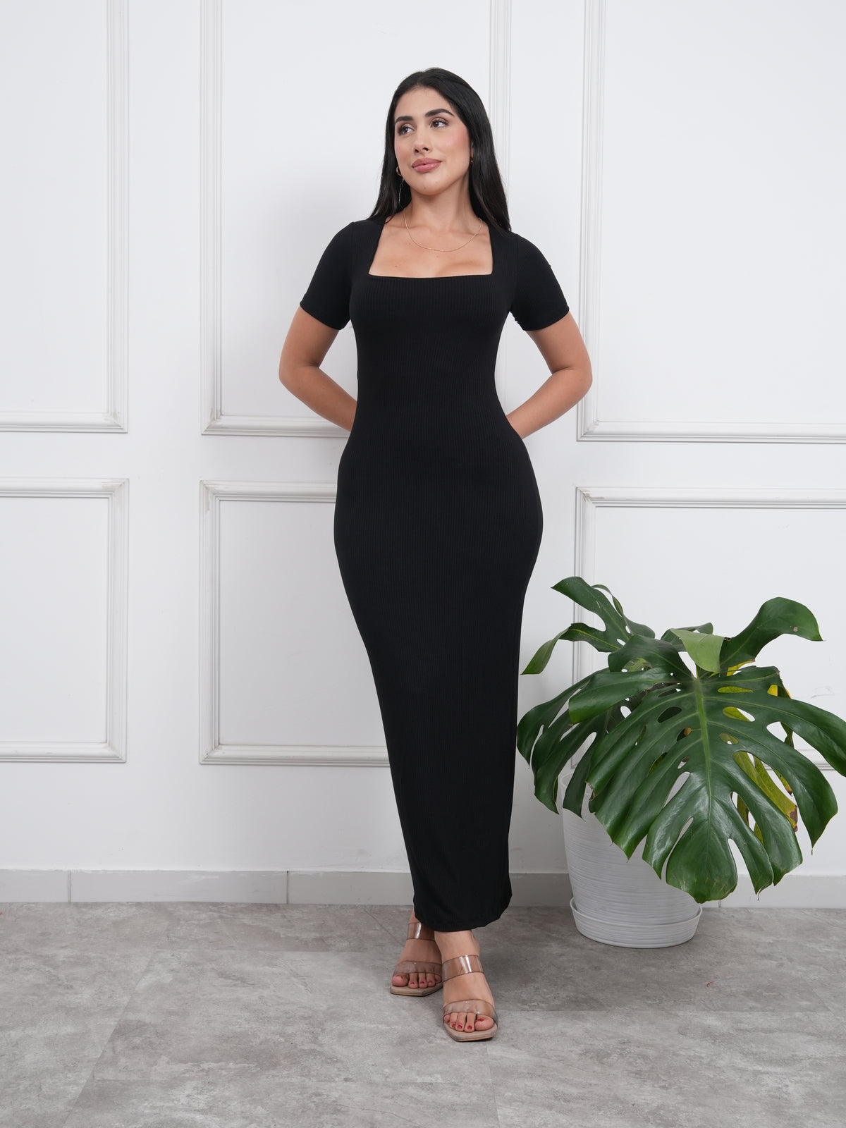 VESTIDO CUADRADO MANGA CORTA